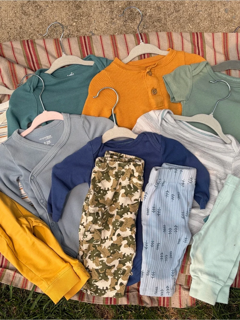 Bundle 0-3m clothes baby